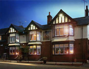 The Oyster Smack Inn Burnham-on-Crouch Buitenkant foto